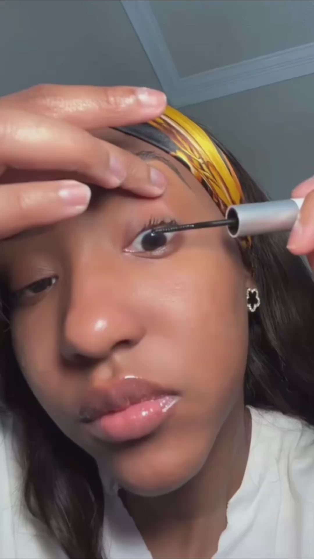 Lash Clusters Kit Individual Lashes Kit with Bottom Lash Clusters Waterproof Bond and SealTweezers DIY at Home